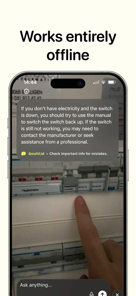 HuggingSnap APP 封面2