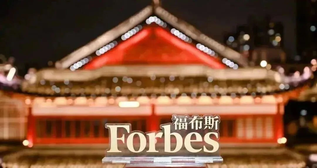 福布斯富豪榜谁最有钱？黄仁勋看不到马斯克的膝盖