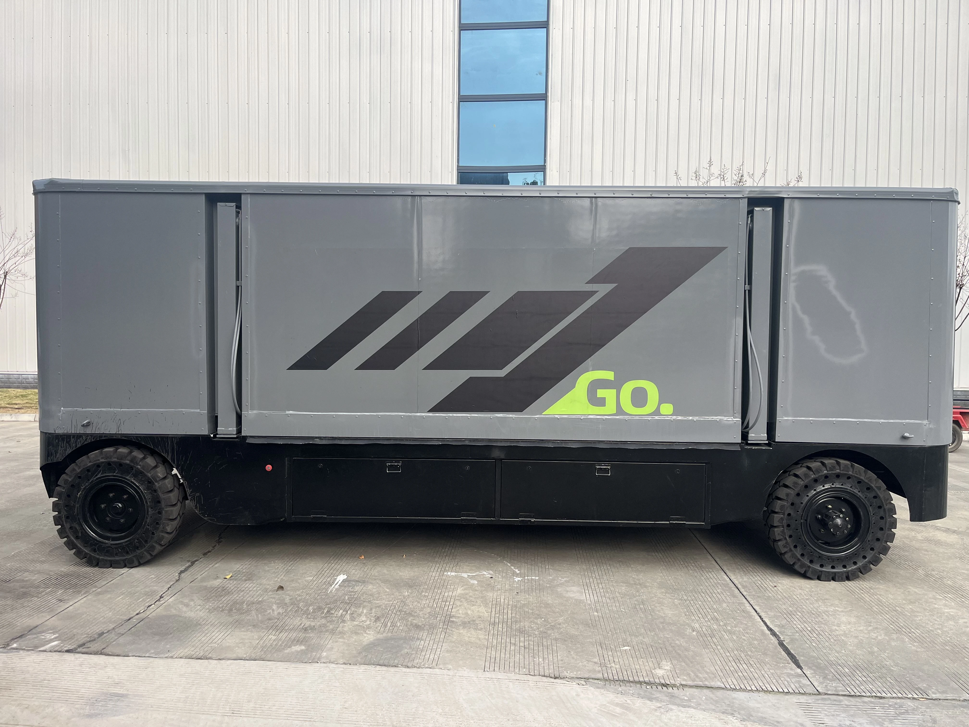 车柜分离与按吨收费切入工业物流腹地，电氢智运打造无人驾驶场景应用新范式