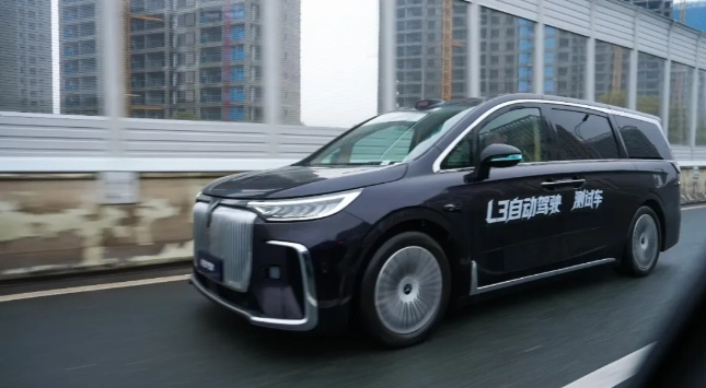 岚图珠峰（代号）下半年上市，号称“全球搭载首款 L3 自动驾驶架构设计 MPV”