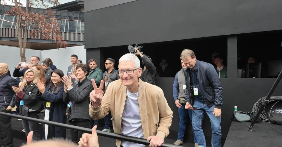 “接棒”纽约，苹果为何选中成都？