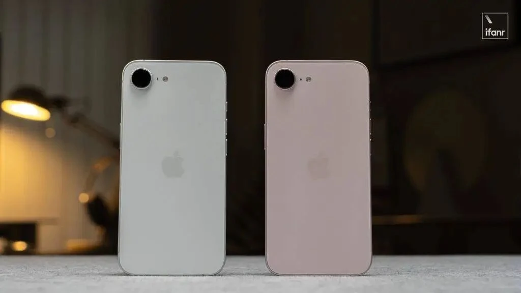 iPhone 17e 上手体验：能平替苹果的，只有苹果自己