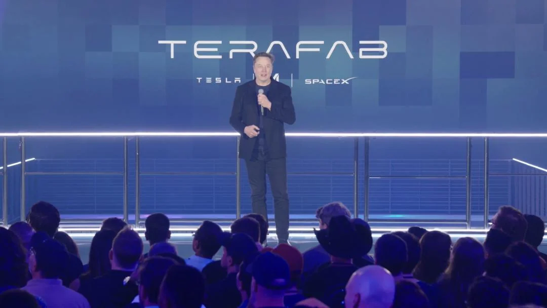 马斯克又整活，史上最大芯片厂，全球产能的50倍，80%上太空