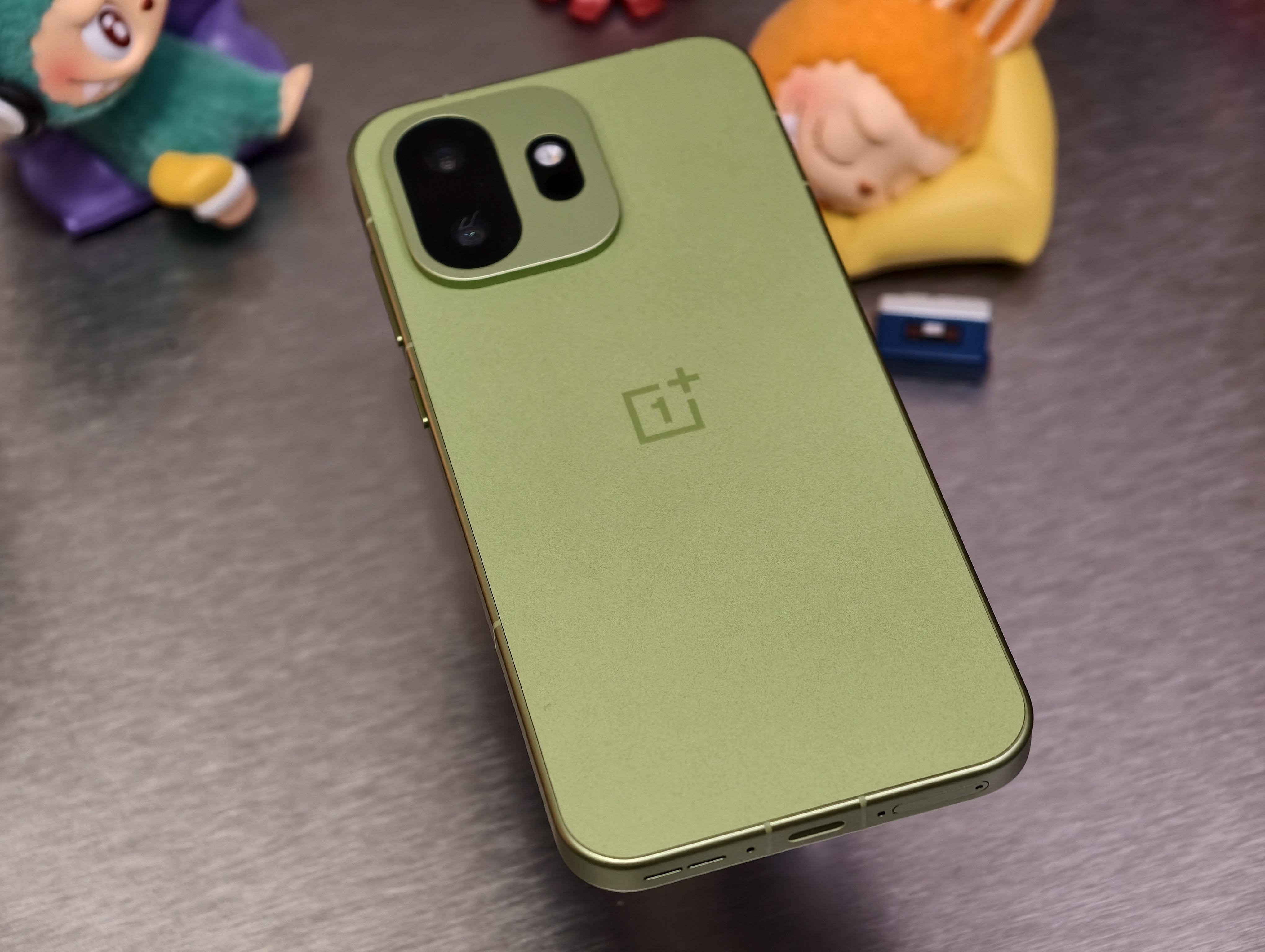 科氪 | 性能之上，圆满之作：一加 15T 深度评测