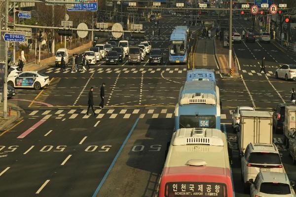 氪星晚报｜淘天集团推出“AI生产力计划”，向实习生全员开放;过去五年北京已牵头制定国际标准超500项；欧洲议会表决通过欧美贸易协议