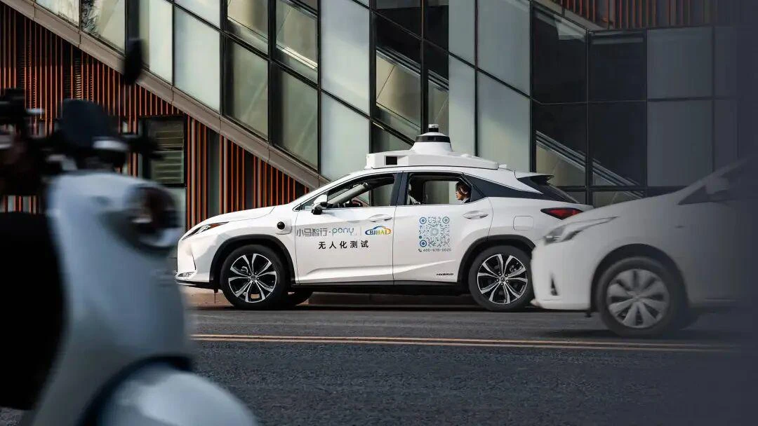 猛猛干的广州无人出租车，把美国友商的压力拉满了