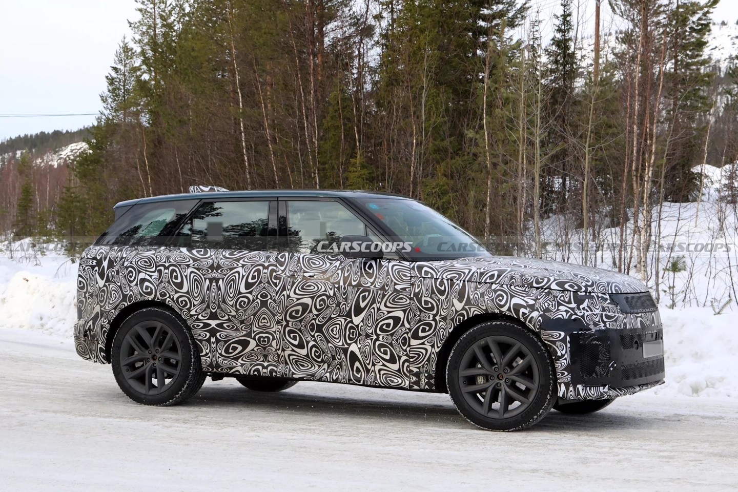 四年“改”一剑，新款路虎揽胜运动版谍照曝光