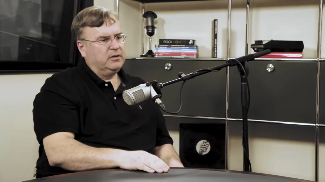 LinkedIn创始人“里德·霍夫曼”：趁现在还来得及，利用人工智能让你的收入快速翻倍